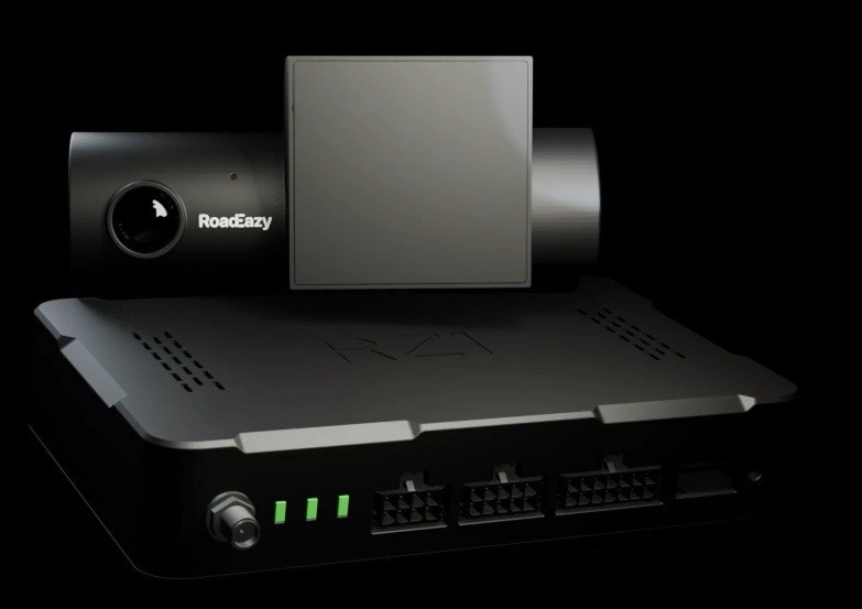 RoadEazy RZ1 Gateway and Dual Lens Dash Camera OBDll HGW-0001-01