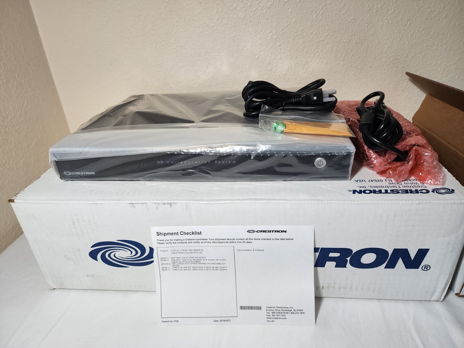 Crestron HD Collaboration System CCS-UC-CODEC-200 New IN OPEN BOX