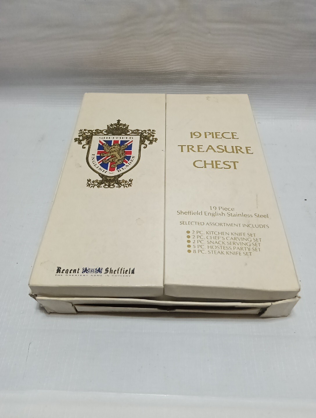 Vtg Sheffield English Stainless Steel 19 Piece Cutlery Set Treasure Chest Knives