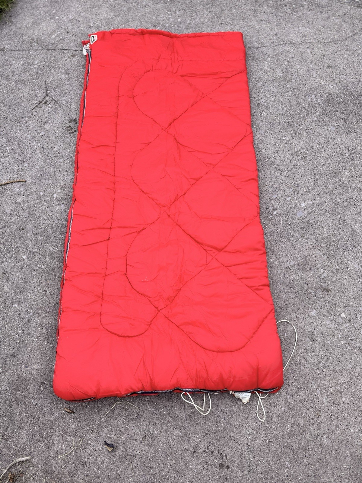 Coleman Vintage Nylon Sleeping Bag Red/Blue Floral Pattern