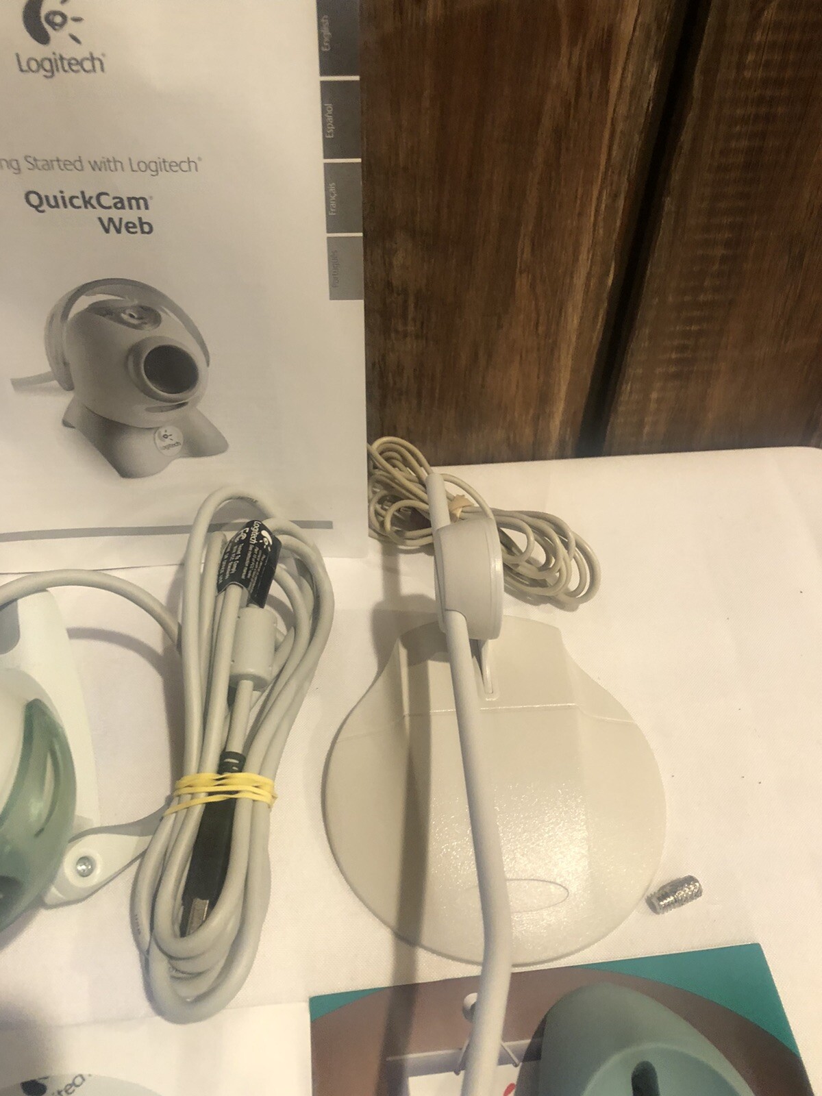 Logitech V-UD4 USB Wired Quickcam Web & Wired Microphone W/Extras