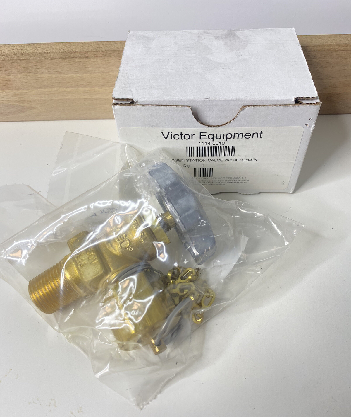 Victor Equipment 1114-0010 Oxygen Station Valve w/ Cap Chain Check Valve