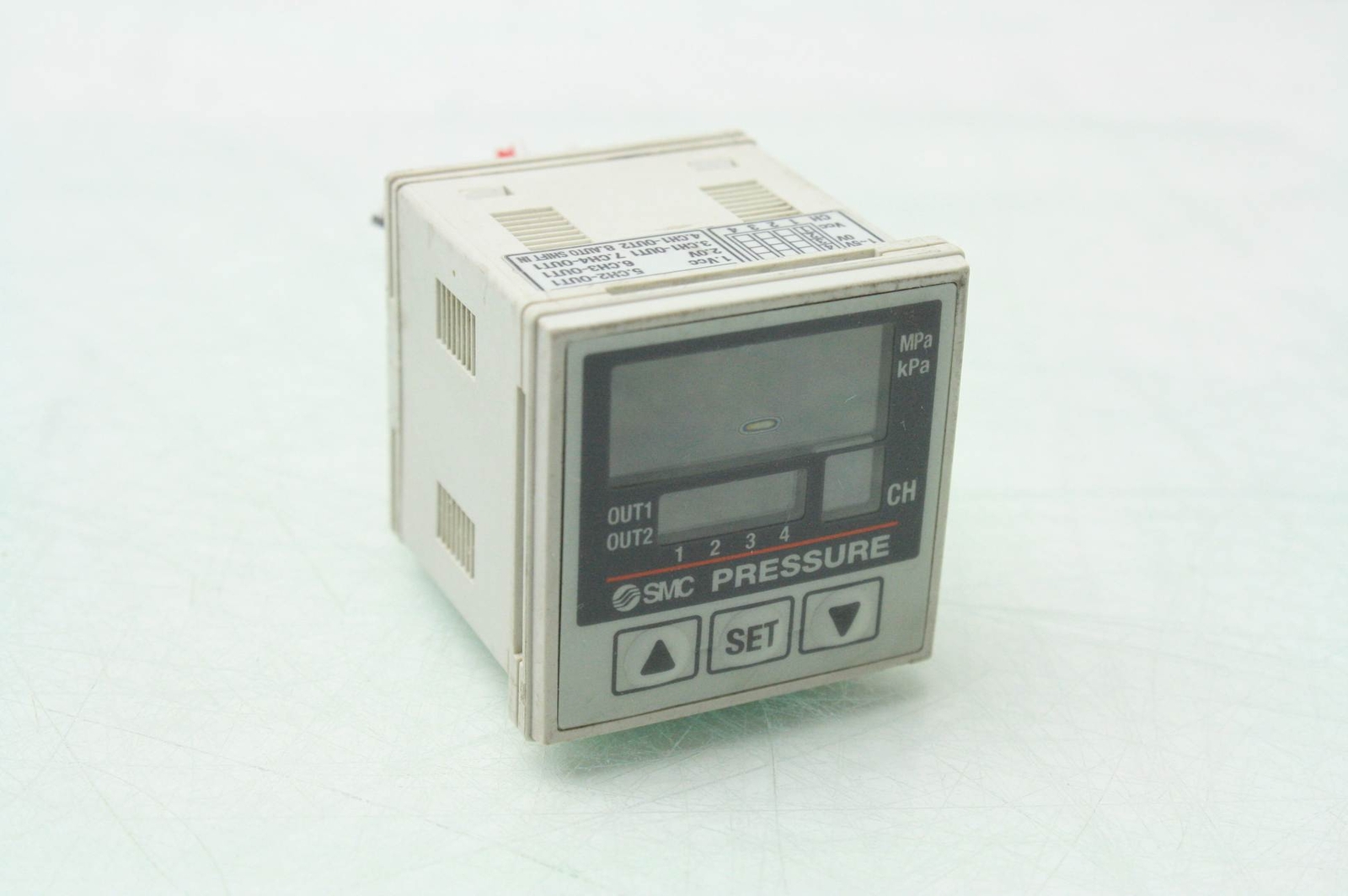 SMC PSE201 Multi-Channel Pneumatic Sensor Controller