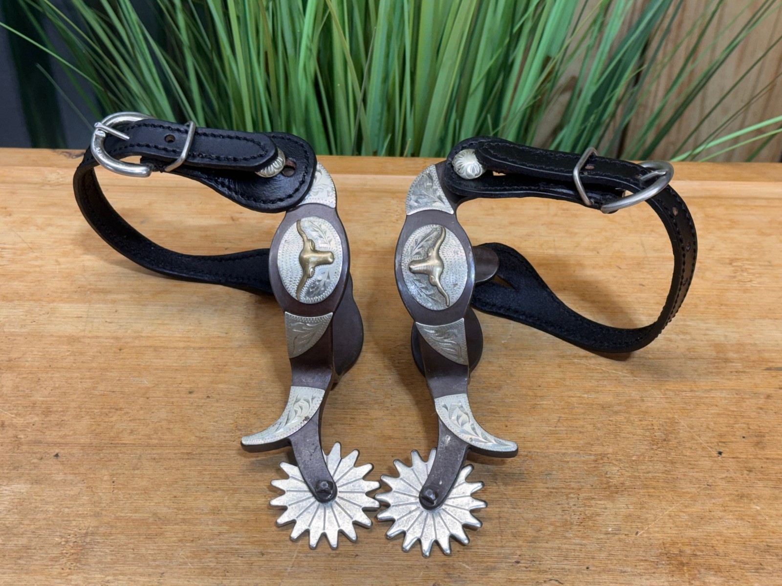 Silver Mounted Longhorn Steer Head Western Spurs w Black Leather Straps