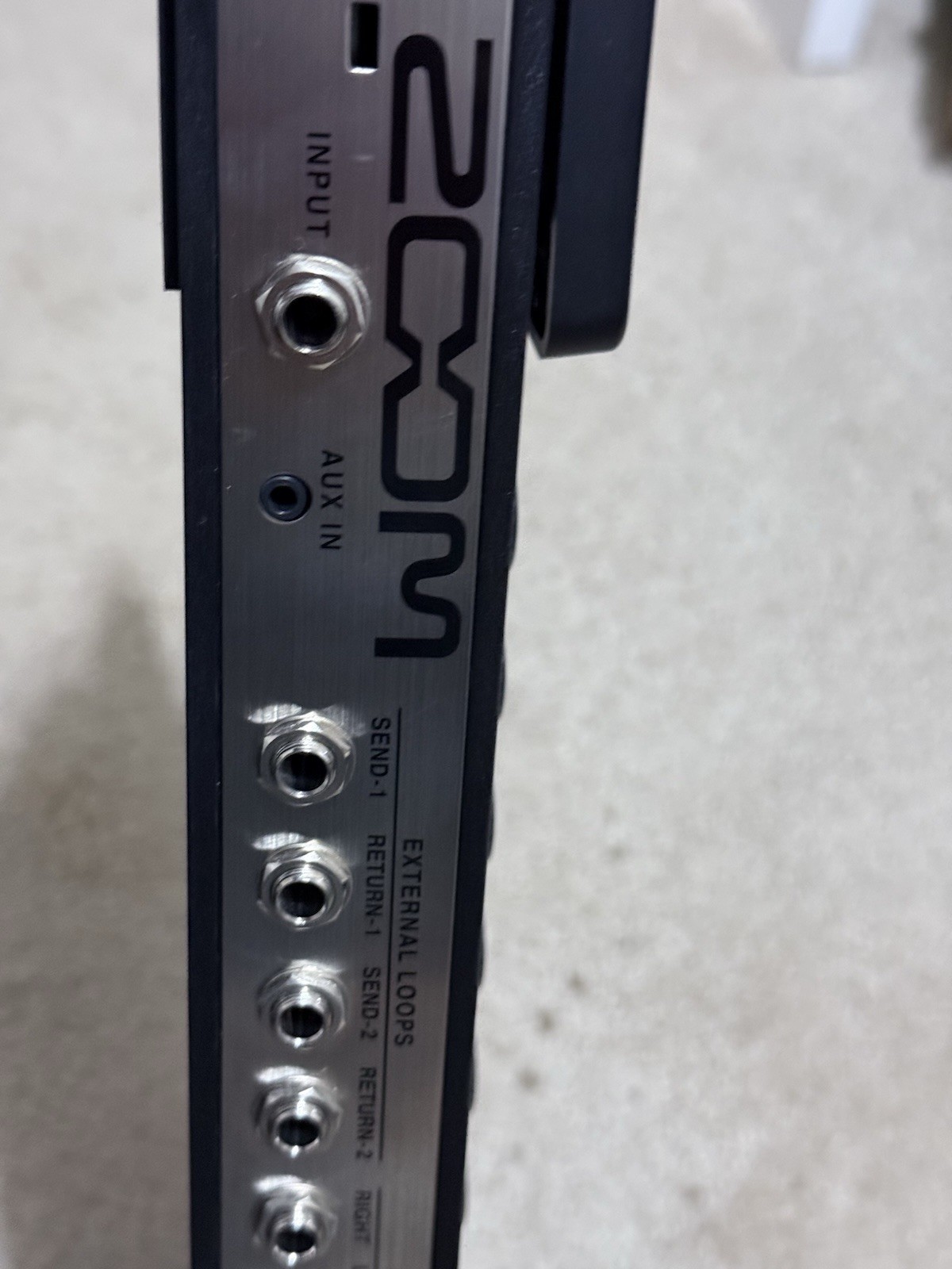 Zoom Multi-Effects G11 Processor with Expression Pedal PRO