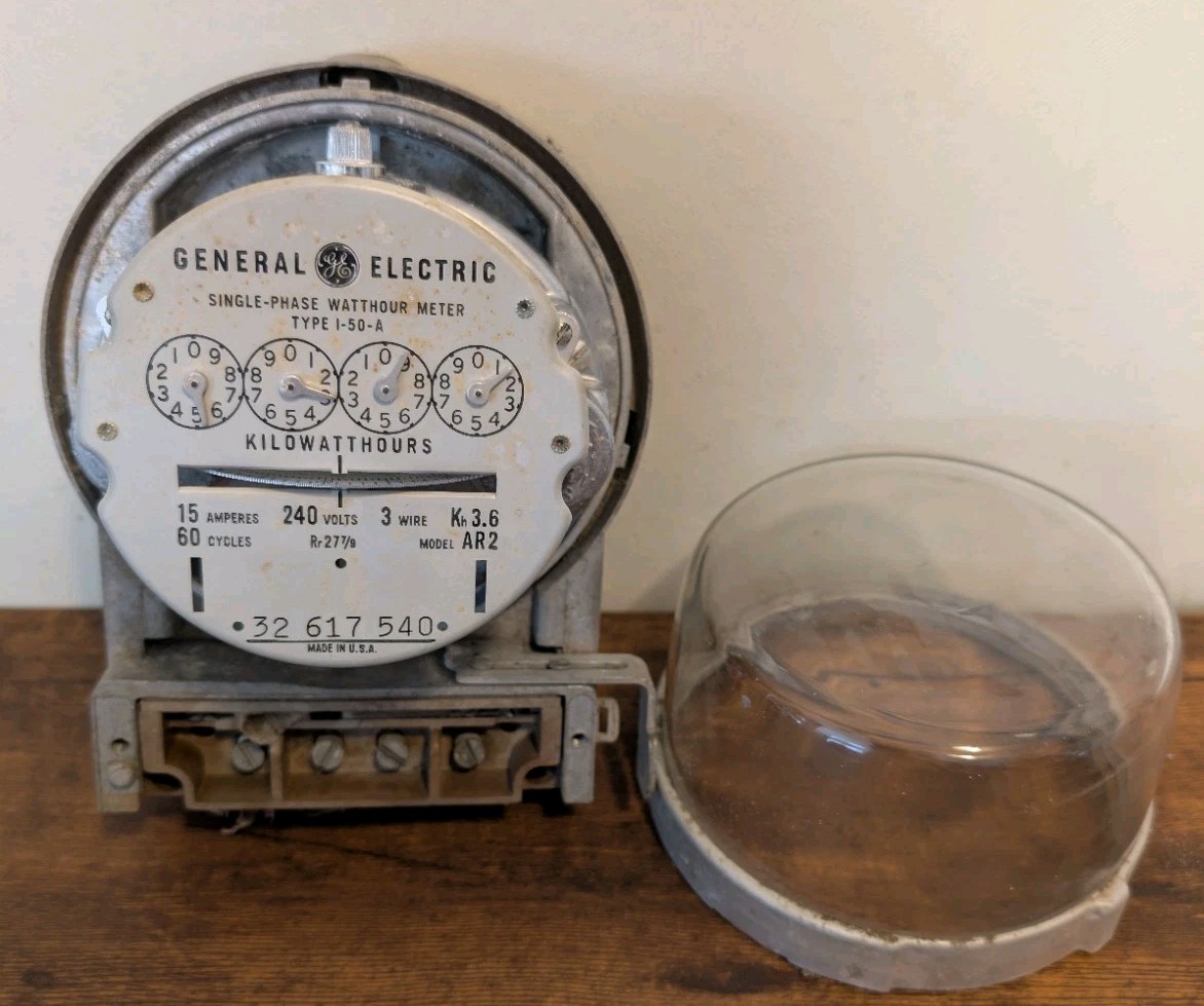 General Electric Single Phase Watthour Meter Type I-50-A Model AR2