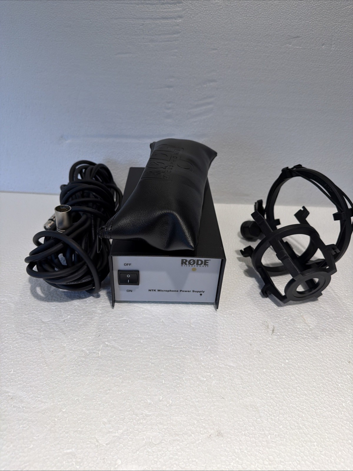 NTK MICROPHONE POWER SUPPLY AND MICROPHONE