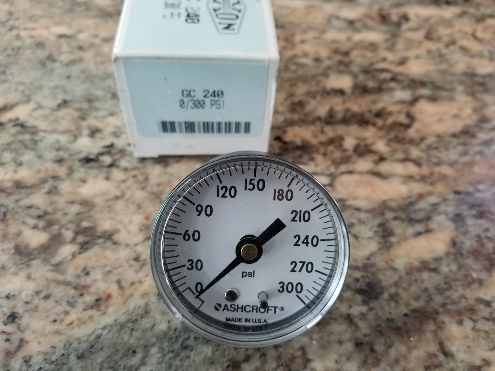 Dixon GC240 Air Pressure Gauge 0-300 PSI 1/4" MPT Back Mount NEW FREE SHIP