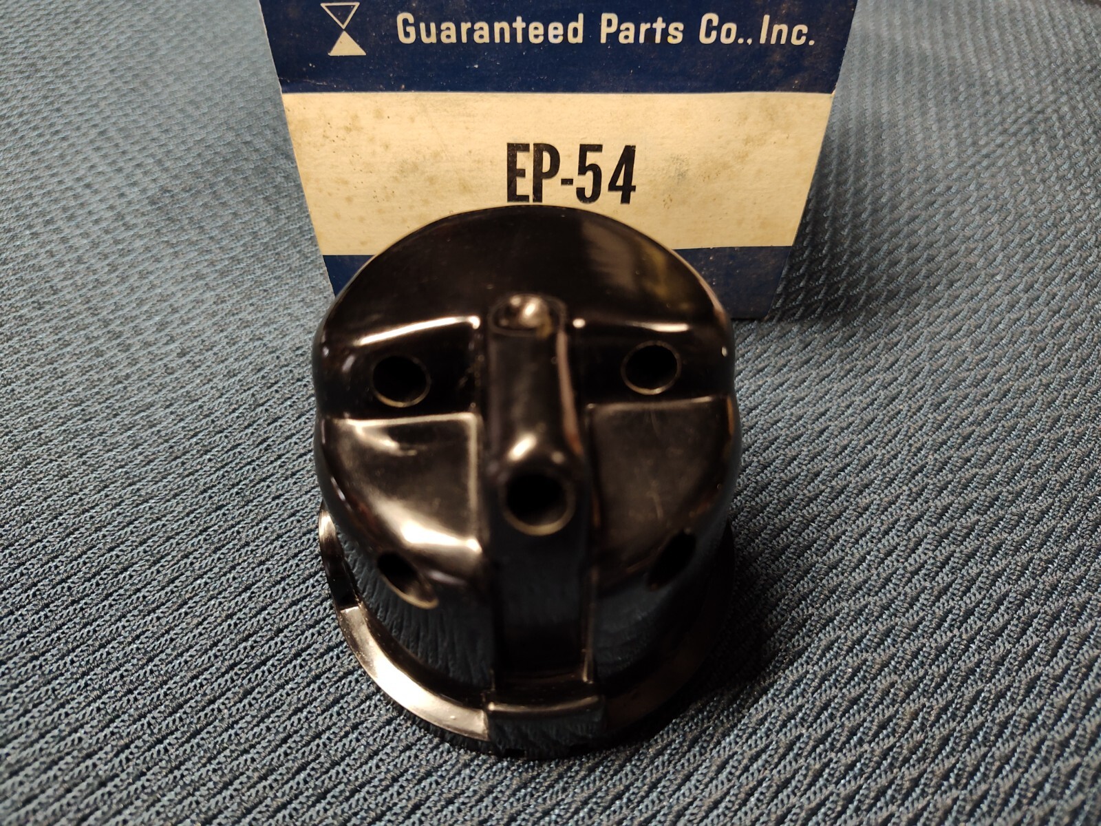 Distributor Cap # 22-5002, EP-54 GP Parts - Fits appl 1956-1975