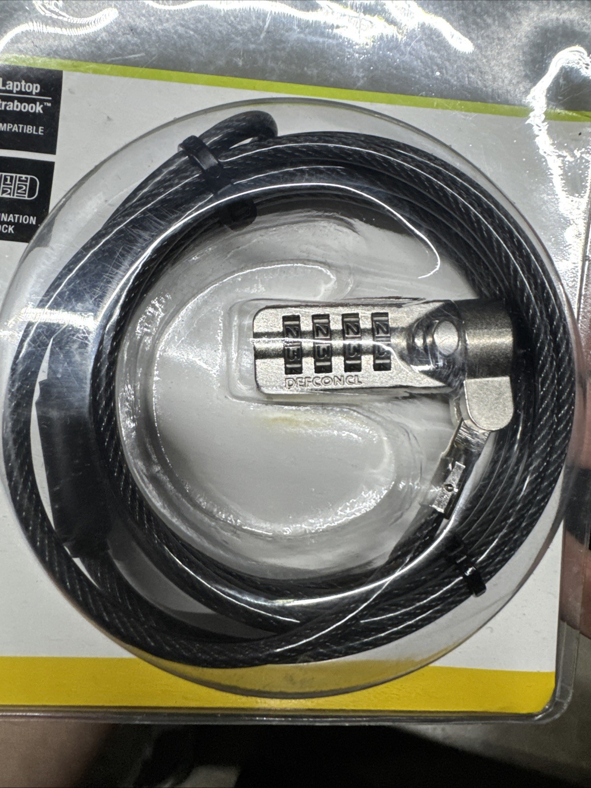 TARGUS DEFCON LAPTOP COMBINATION CABLE LOCK 6.5 FT