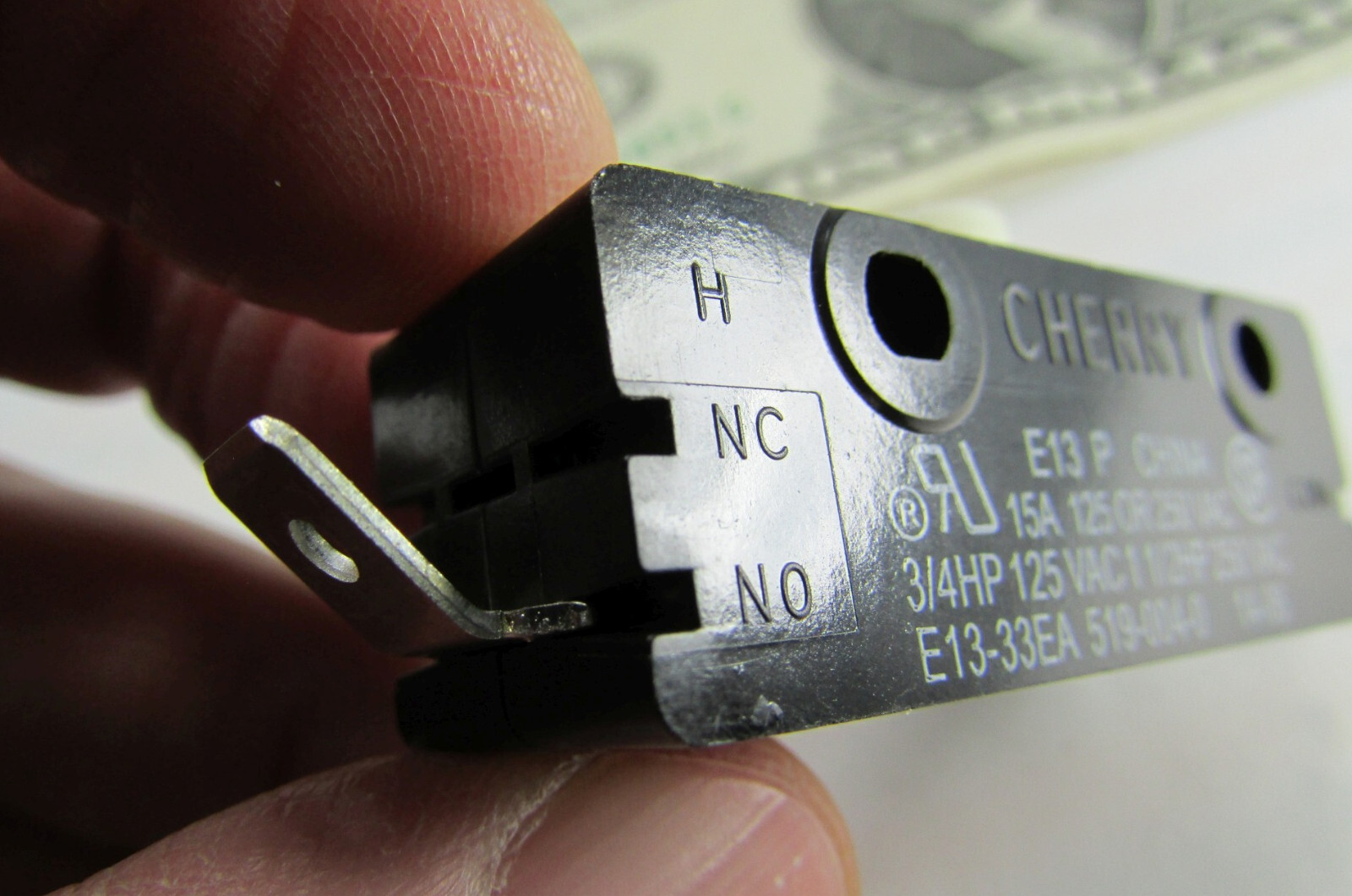 2 Cherry E13 15A Normally Open Snap Action Pushbutton Switch 125/250VAC E13-33EA