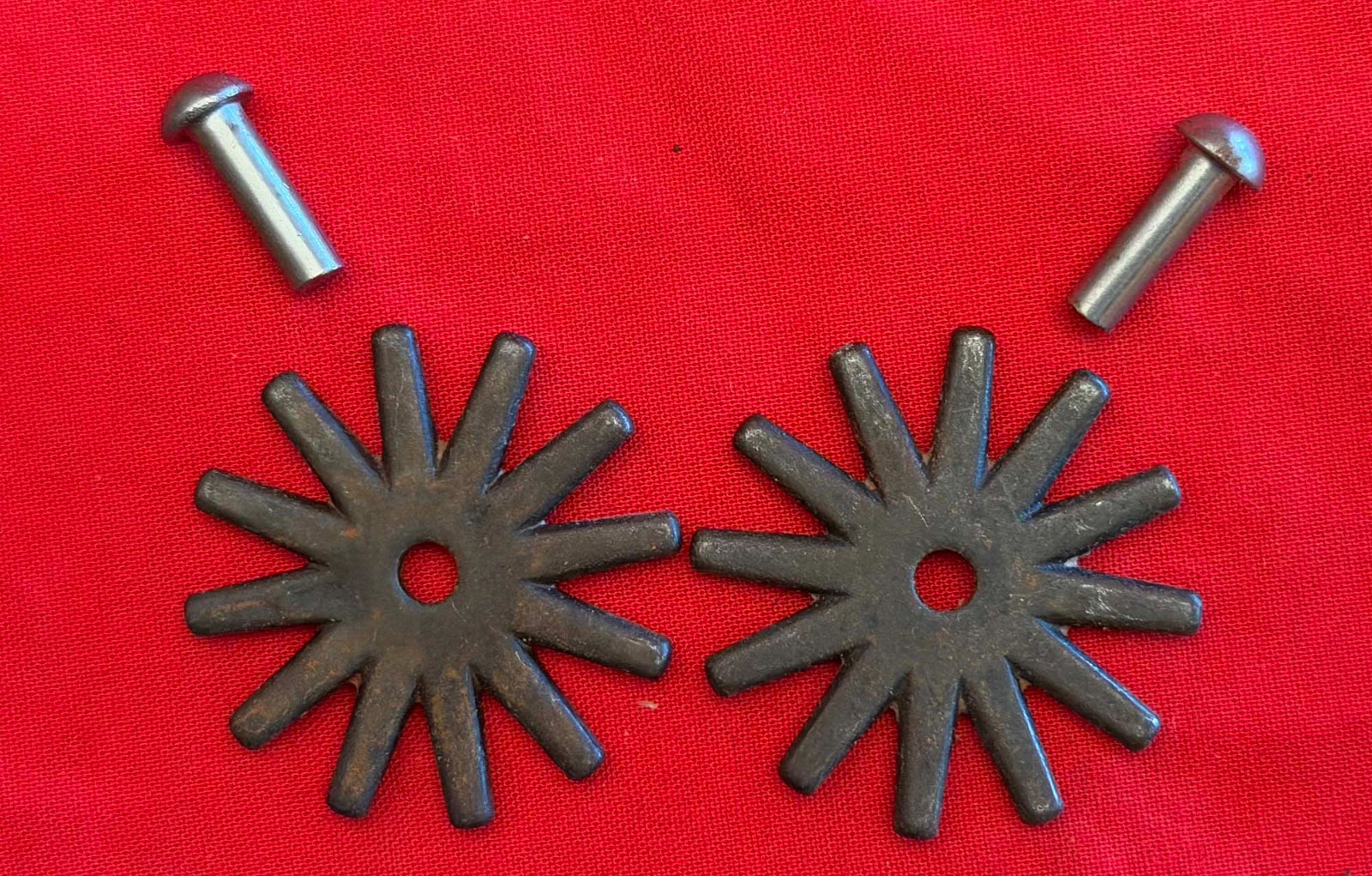 NICE NEW/OLD STOCK1 5/8" 12-Point  COWBOY VAQUERO STAR SPUR ROWELS & Pins