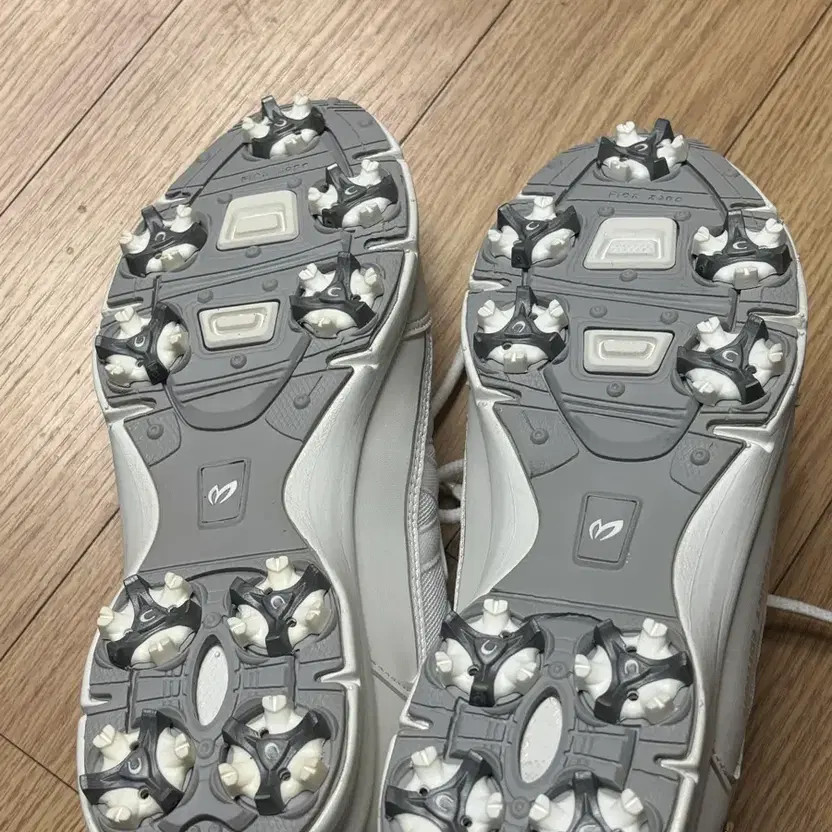 Master Bani Edition Silver Golf Shoes 240