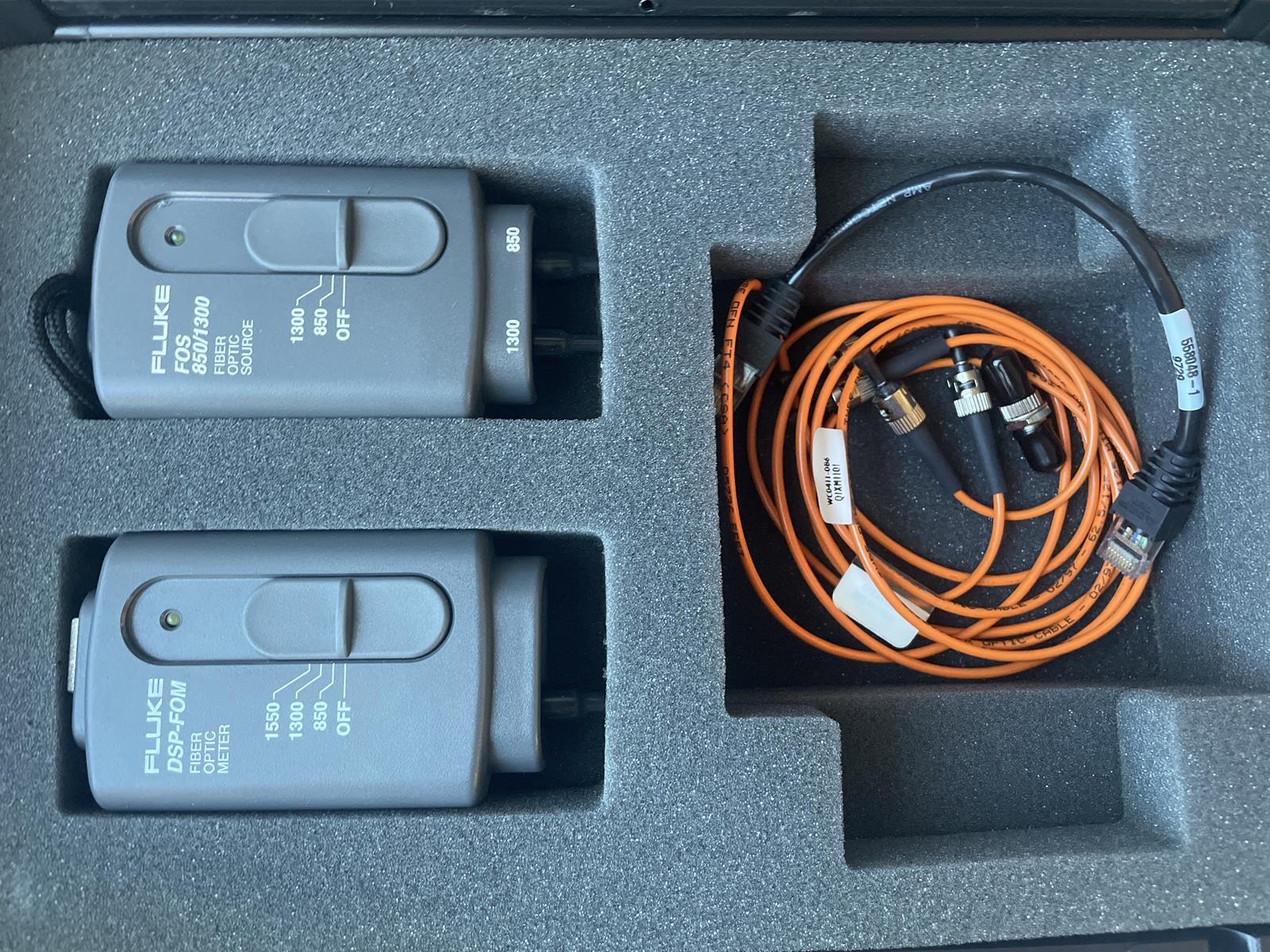 FLUKE DSP-DOM FOS 850/1300 FIBER OPTIC ACCESSORY KIT