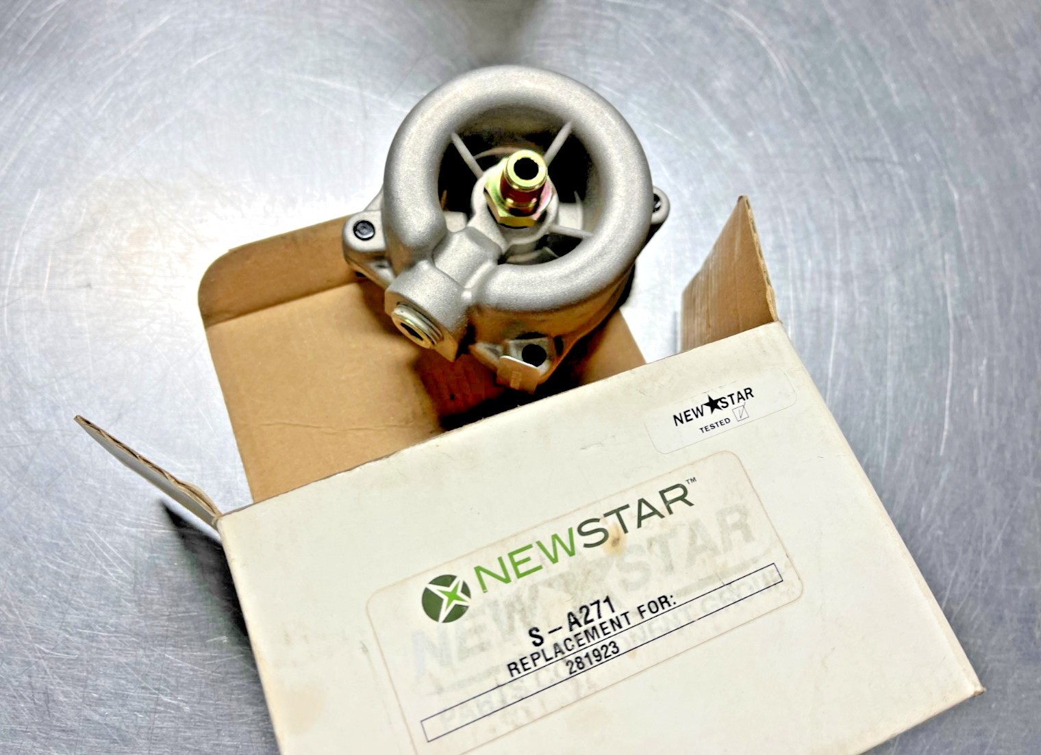 281923  BENDIX  S-A271  NewStar  SA271  Air Brake Reservoir Drain VALVE