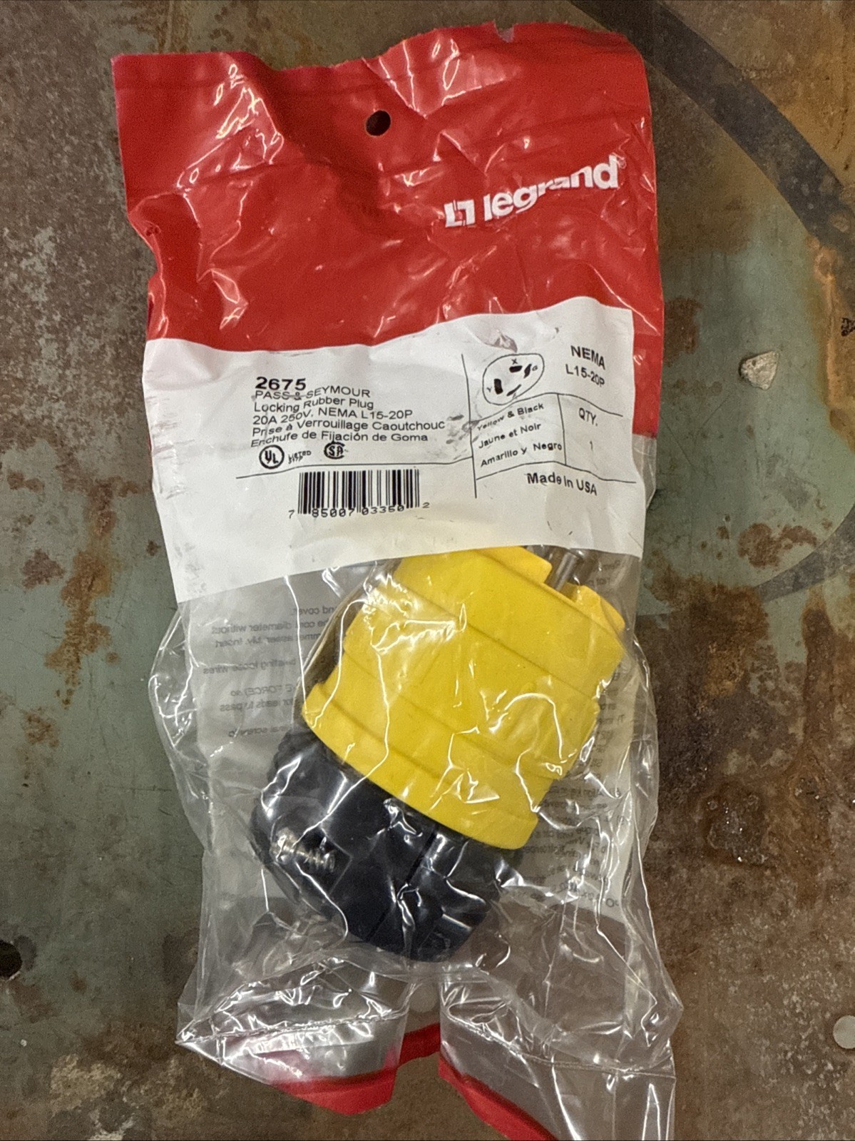 NEMA L15-20P Locking Plug Twist Lock Turnlok 20A 250V L1520-P [PS 2675]