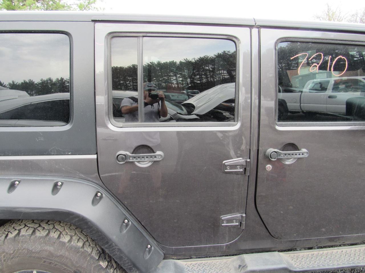 TJ 2014 Glove Box 1038980