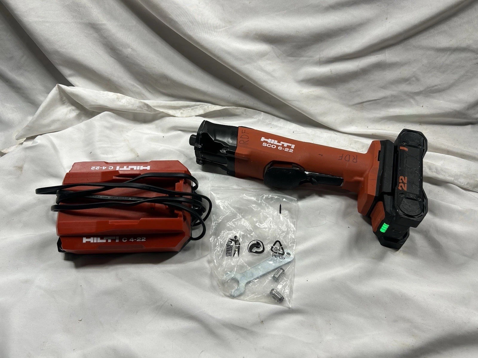 Hilti SCO 6-22 Cutout Tool Cordless NURON PLUS BATTERY AND CHARGER