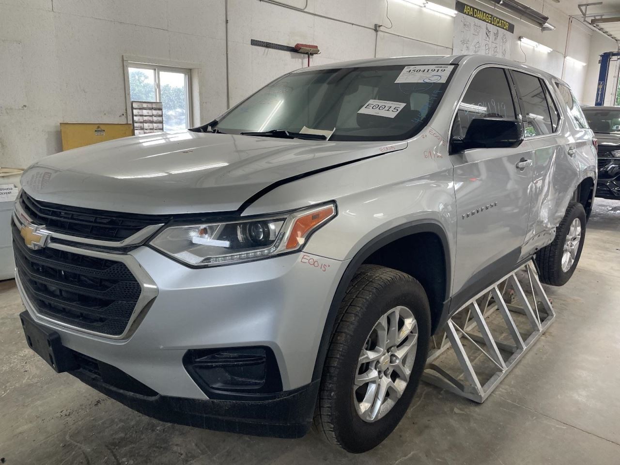 TRAVERSE  2019 Air Shutter 1085447