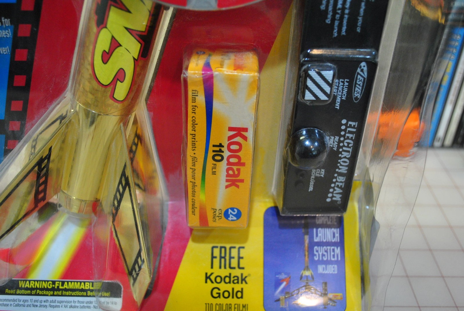 ESTES Snaphot Aerial Camera Model Rocket Start Set NEW No Engines. Nice!