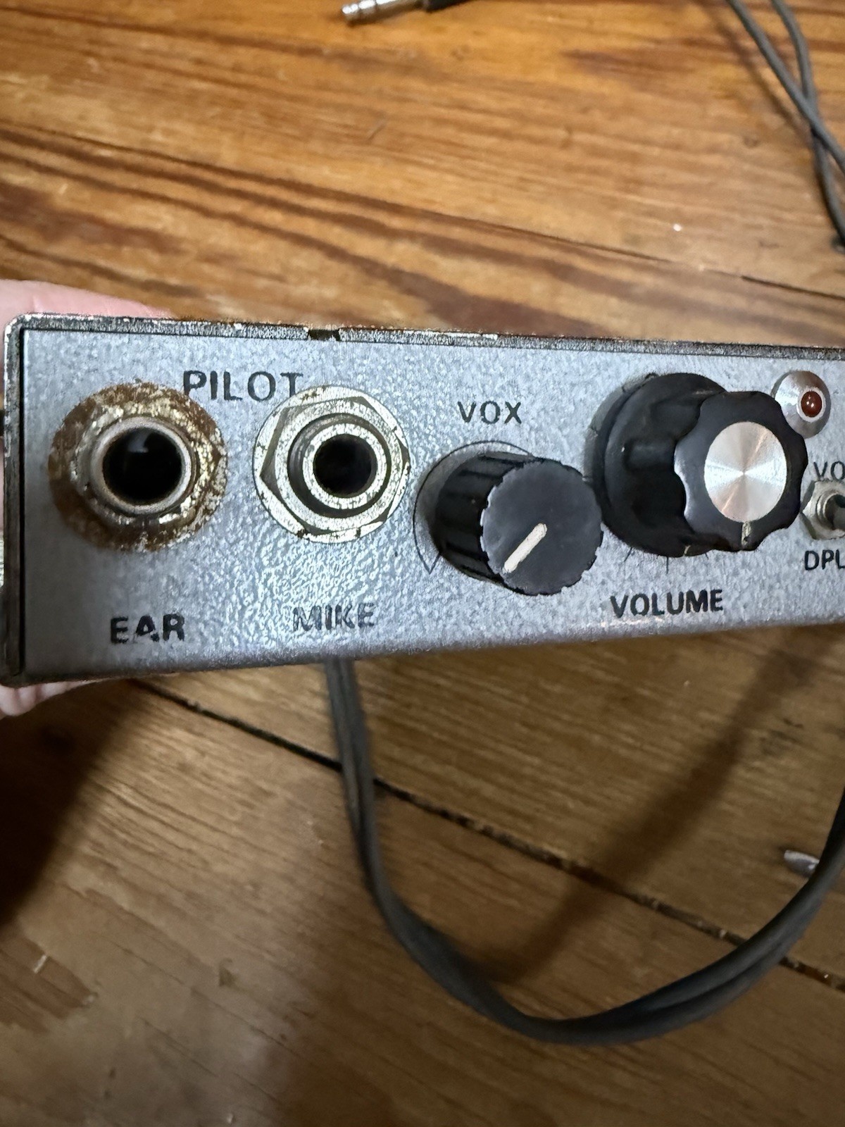Comtronics DVX AIRCRAFT INTERCOM Pilot Copilot Vintage Estate find.. Powers on