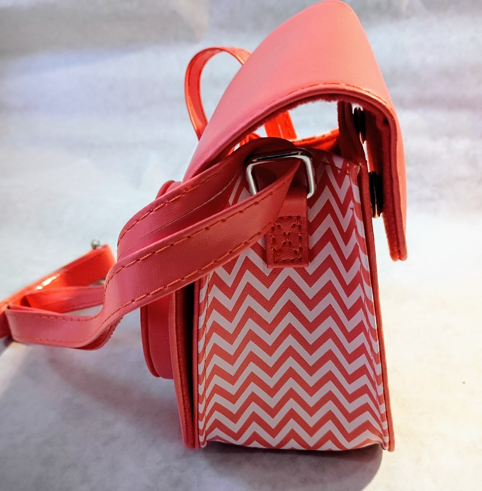 Fujifilm INSTAX MINI 7+ CAMERA CASE Peach- CASE ONLY