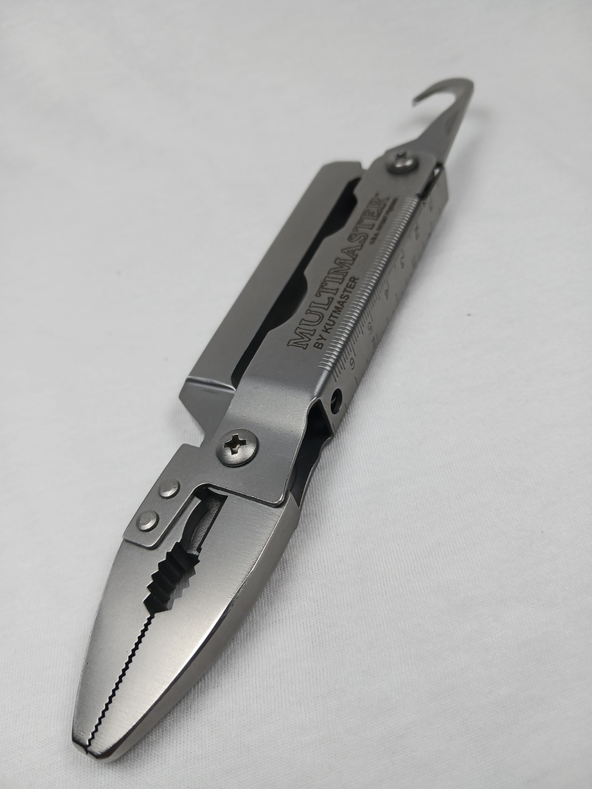 Kutmaster Multimaster 1044 Multi-Tool Pliers w/ Knife Saw File Hook Bit Driver