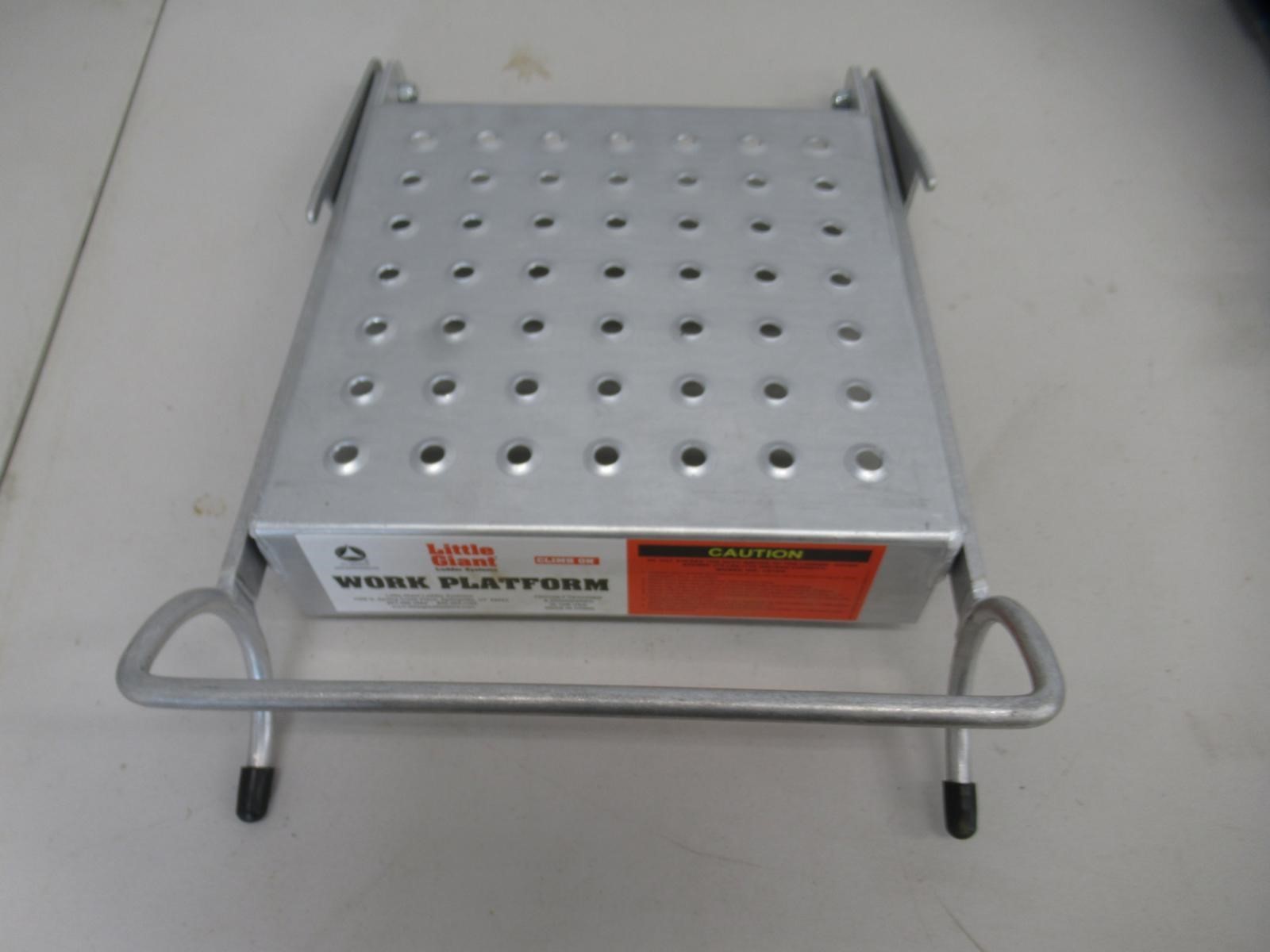 LITTLE GIANT LADDER - Climb on Work Platform Accessory cl