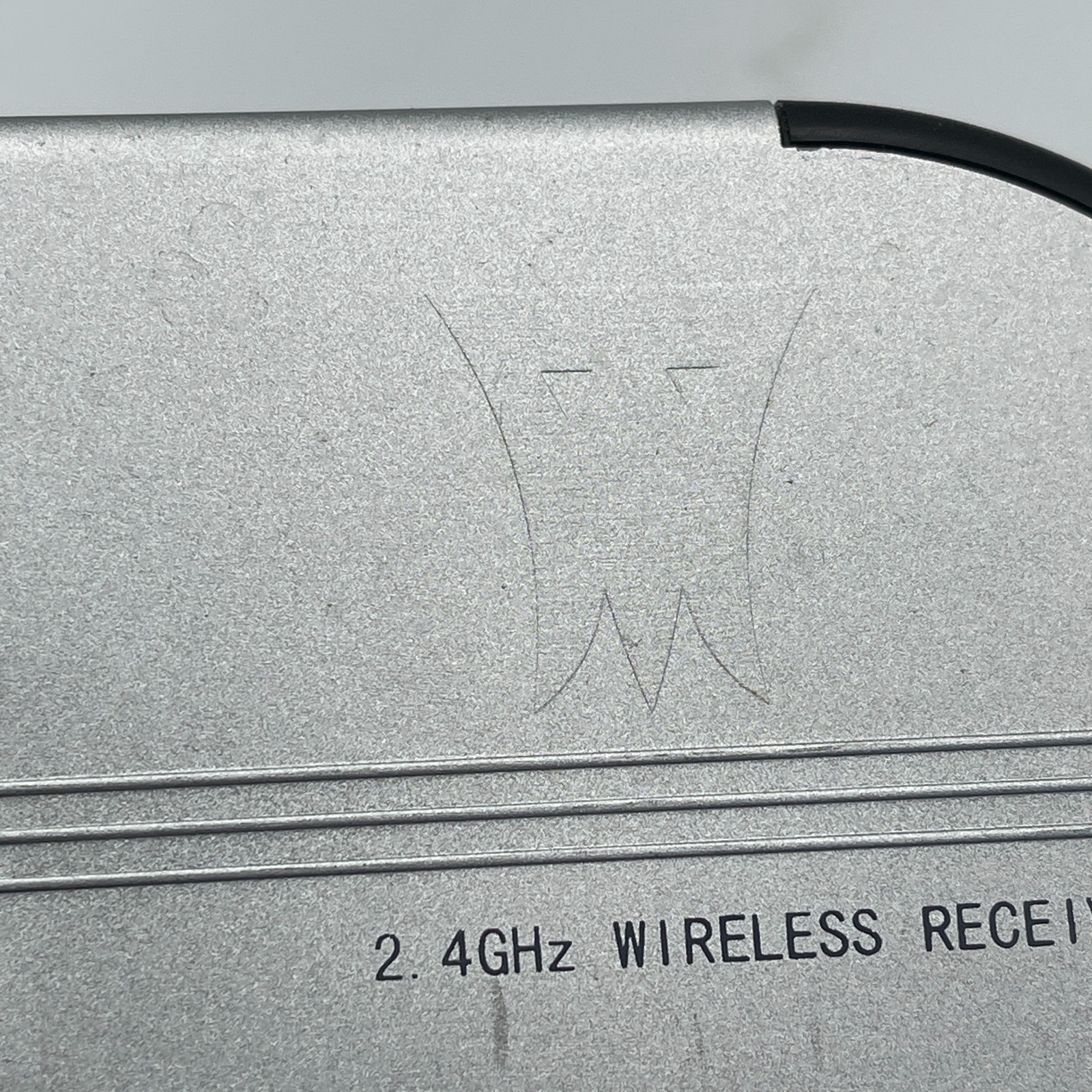 Wisecomm Clover 4.0-Channel Receiver Silver Wireless 2.4 GHz for Security Camera