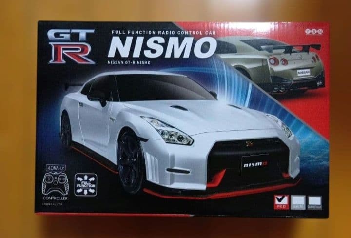 Nissan GT-R Nismo Red RC car