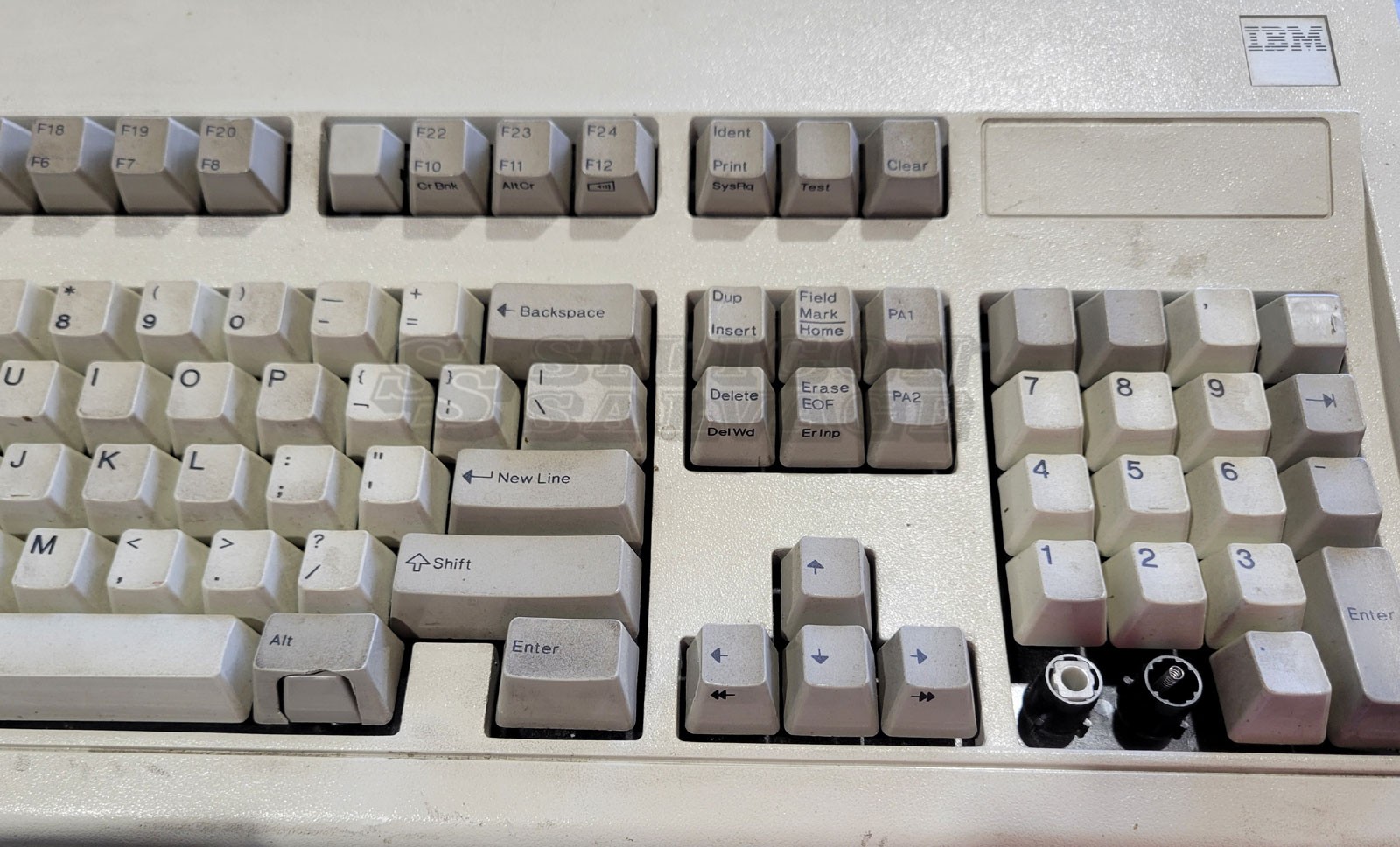 IBM 3174 1R Terminal Cluster Controller w/ 83X7944 Monitor