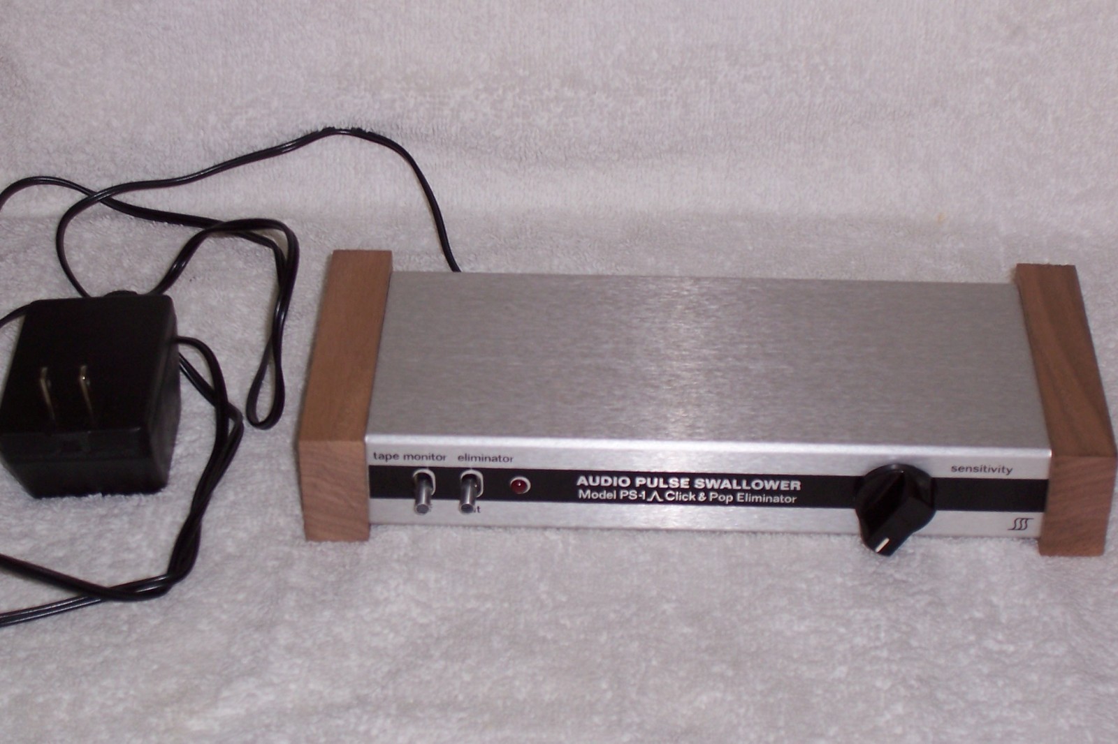 Symmetric Sound Systems Model PS-1 Audio Pulse Swallower Vinyl Noise Reduction