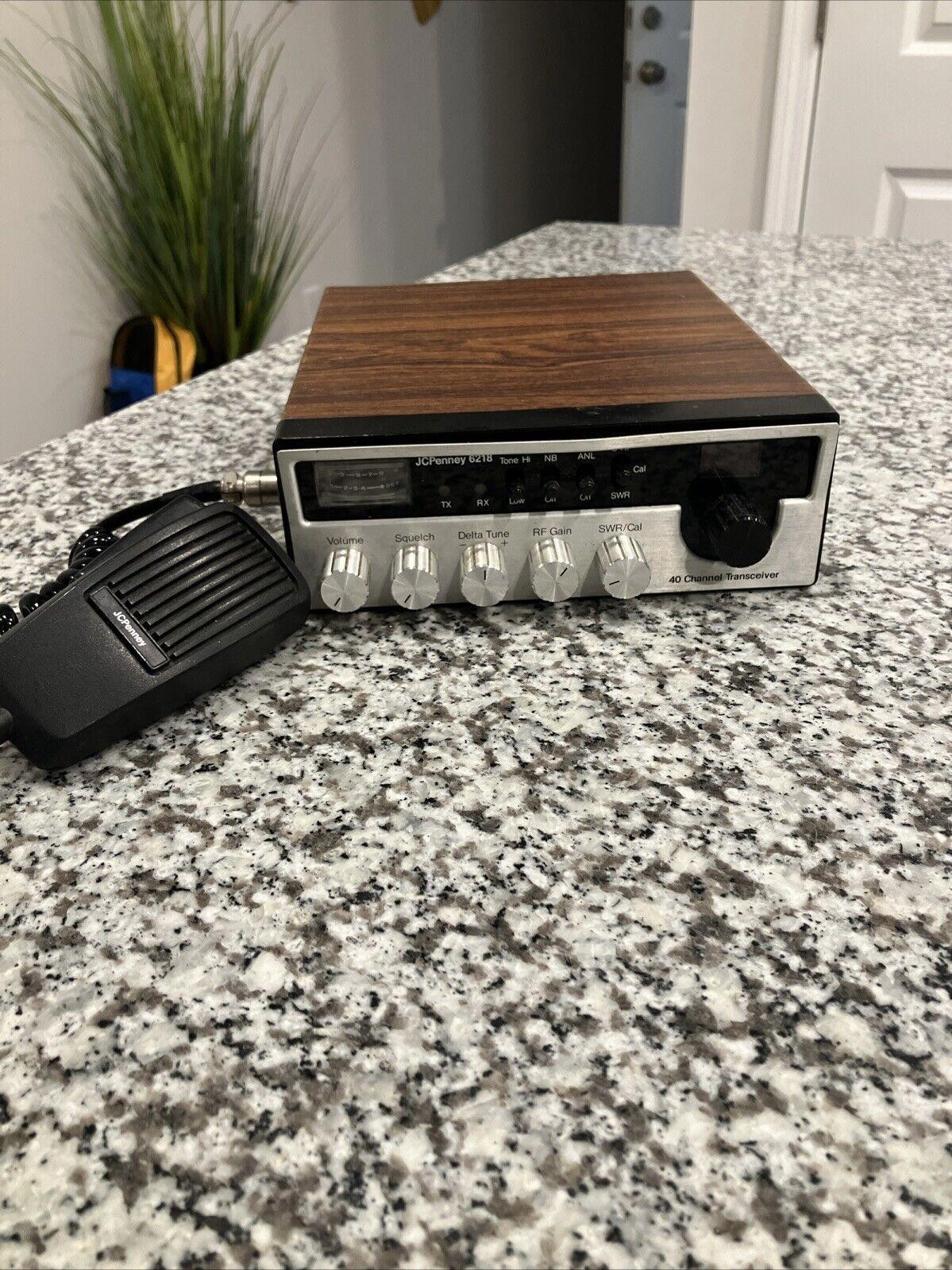 VTG JC Penney 40 Channel Transceiver Model 6218 with Microphone