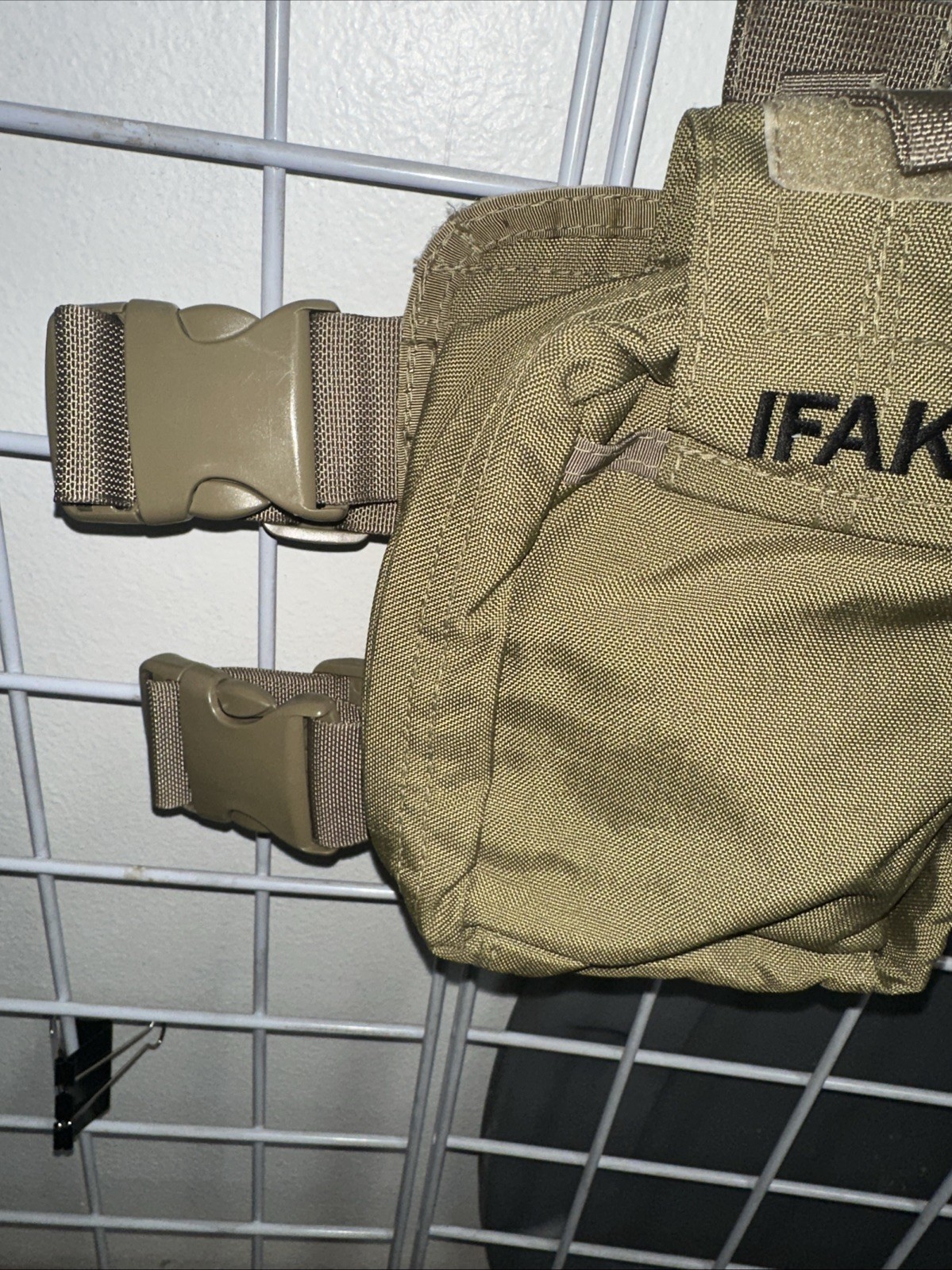 NEW S.O. Tech SOF Issued IFAK Medical Pouch Molle with drop leg panel