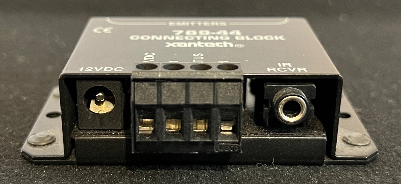 Xantech 789-44 Connecting Block Emitter 1 Zone 4 Source 12VDC