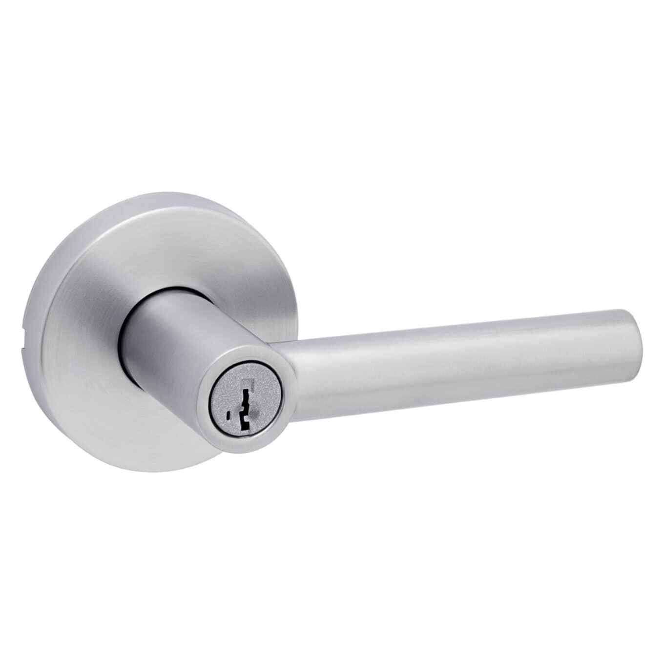 KWIKSET Milan Keyed Entry Door Lever Set with Round Rose, Satin Chrome