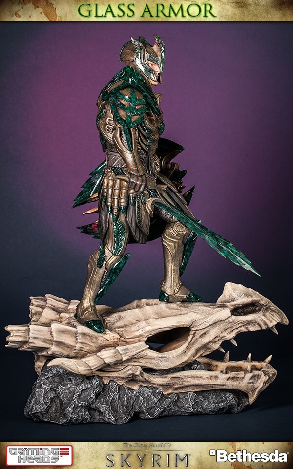 Gaming Heads Elder Scrolls V: Skyrim Glass Armor Regular Statue SEALED
