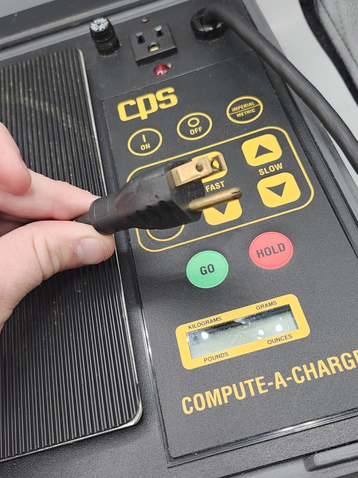 CPS CC-800 Compute-A-Charge Automatic Precision Charging & Recovery Computer!