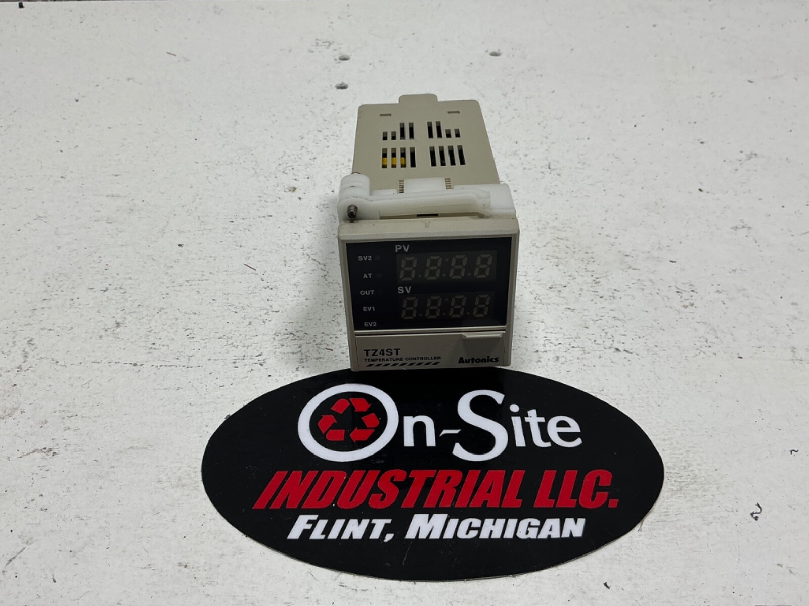 AUTONICS TZ4ST-14S TEMPERATURE CONTROLLER