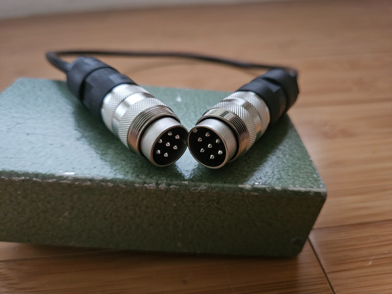 Bolex 7-pin crystal sync controller cable, ~0.5m (20")