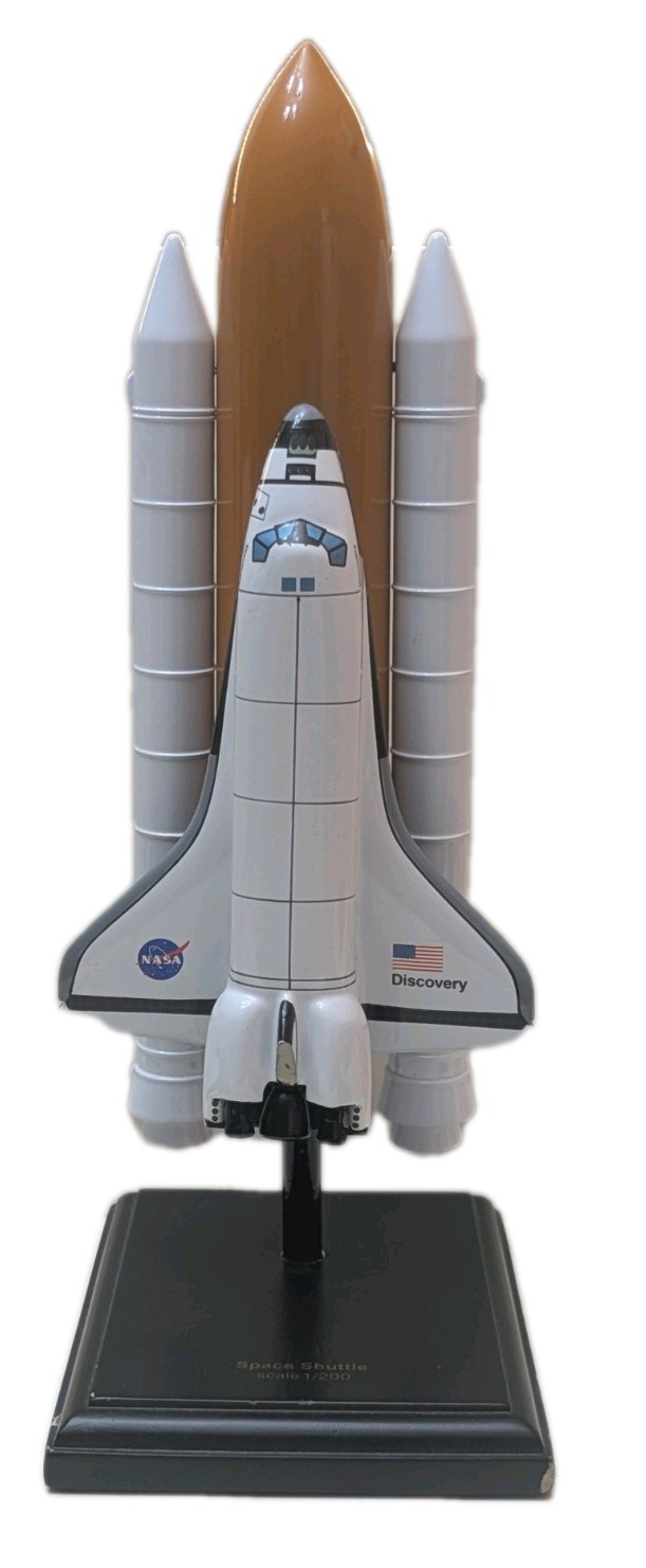 NASA Space Shuttle Discovery 1:200 Full Stack Desktop Model - READ DESCRIPTION
