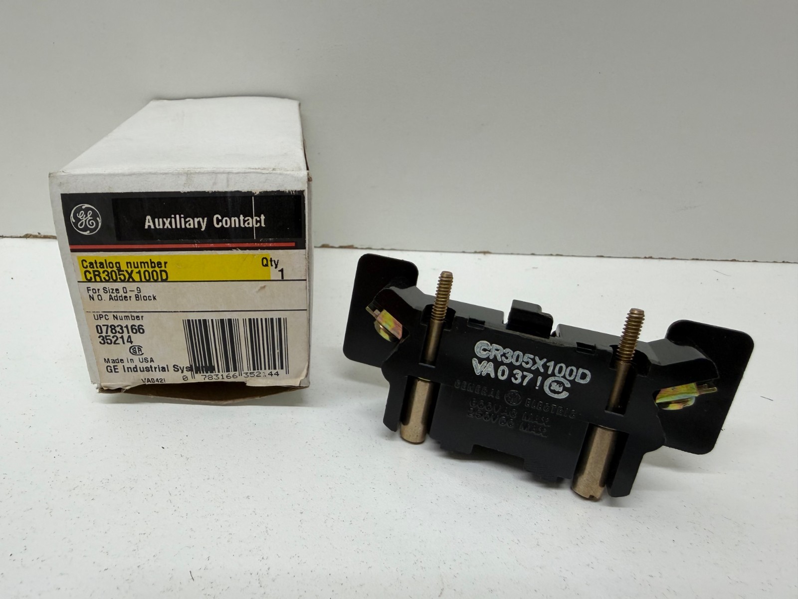 NEW IN BOX! GE GENERAL ELECTRIC AUXILIARY CONTACT CR305X100D