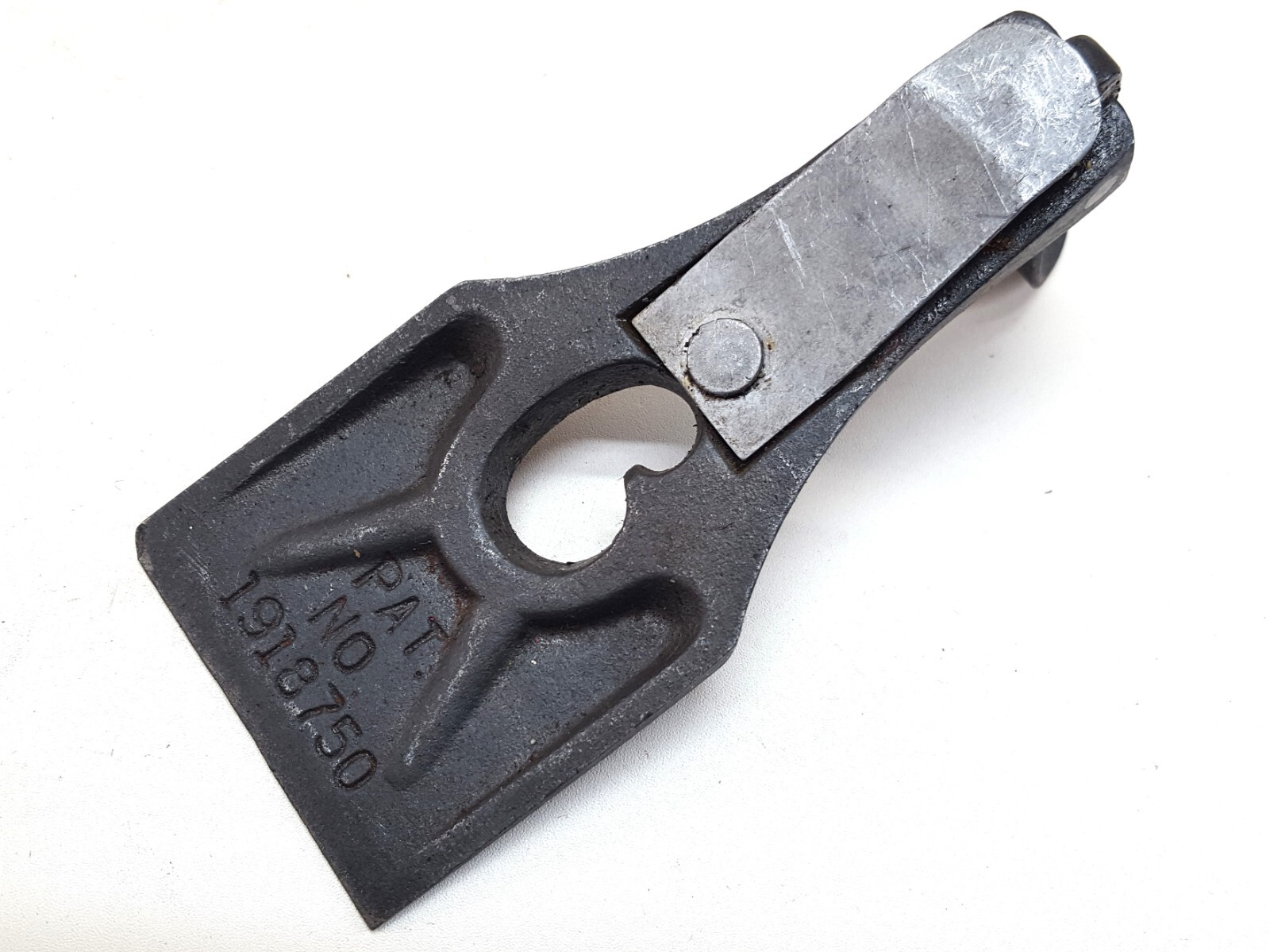 2876 Stanley Bailey No. 4 & 5; Lever Cap, Post 1933, Small Nick
