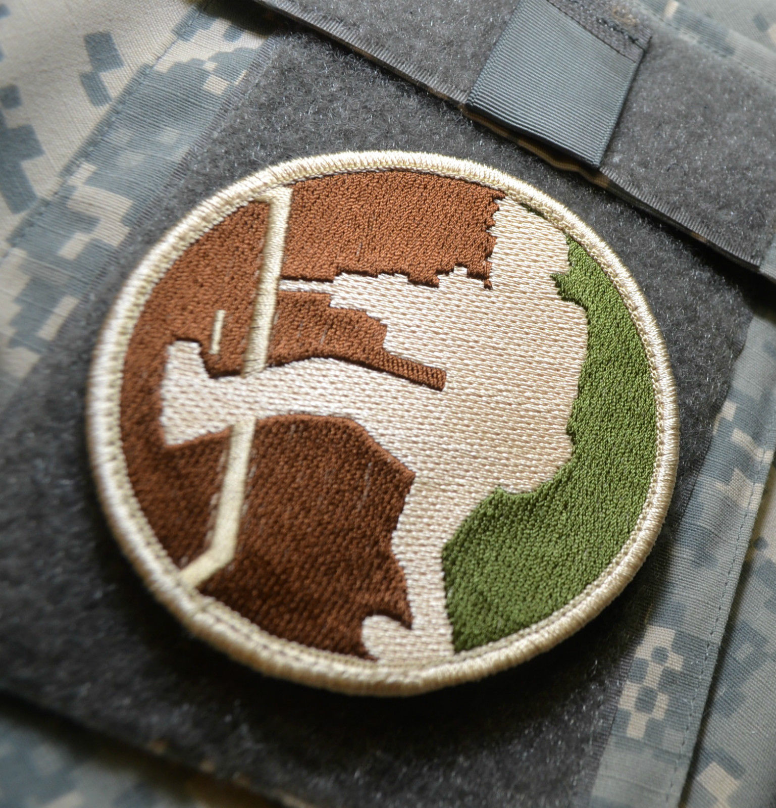 OP INHERENT RESOLVE SFG GREEN BERETS US ADVISORS SAS burdock PATCH: DOOR KICKER