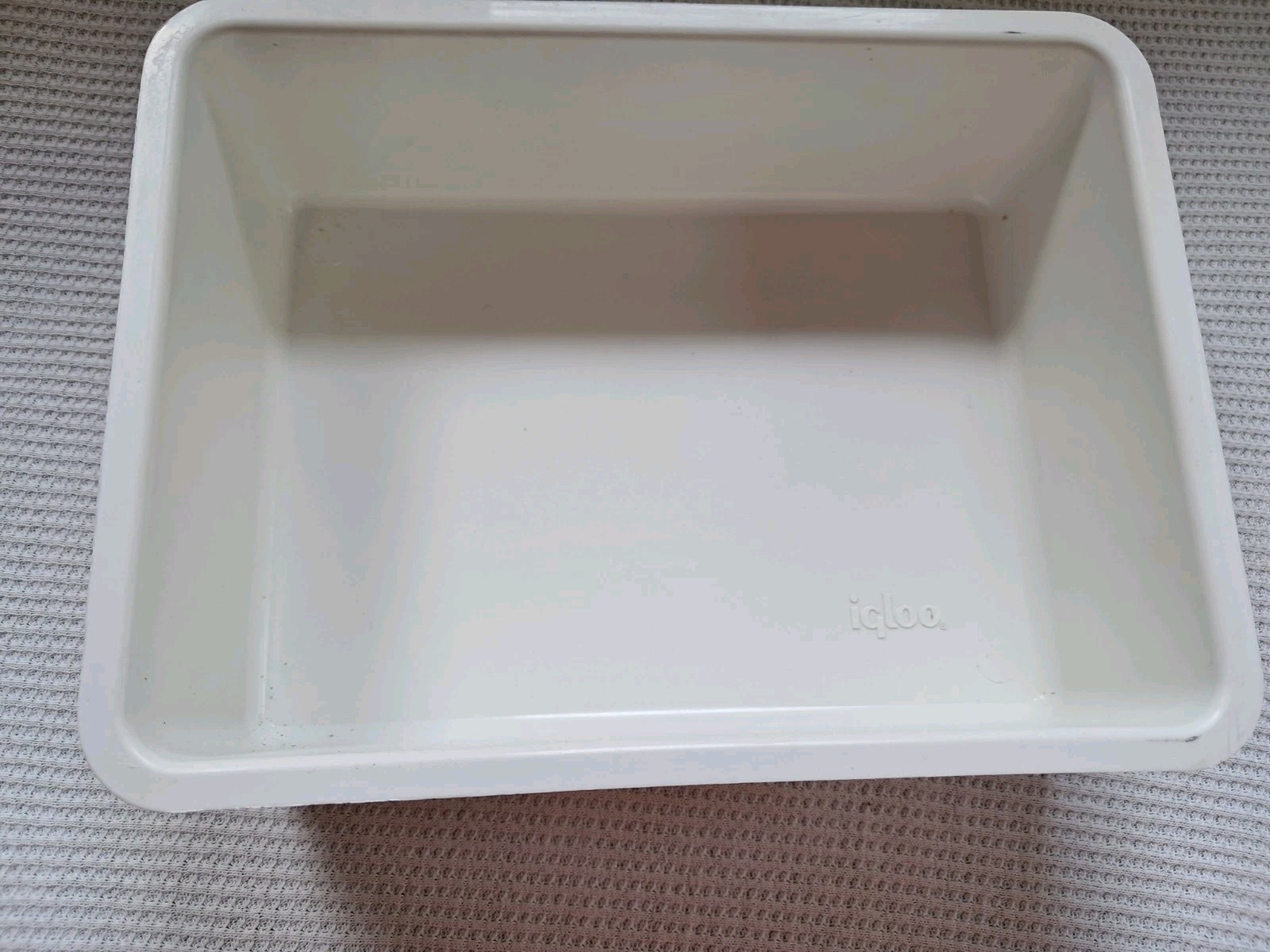 Small Igloo Cooler Insert Food Tray Vintage Lunch Snack 9x6 3/4x2 3/4" Plastic