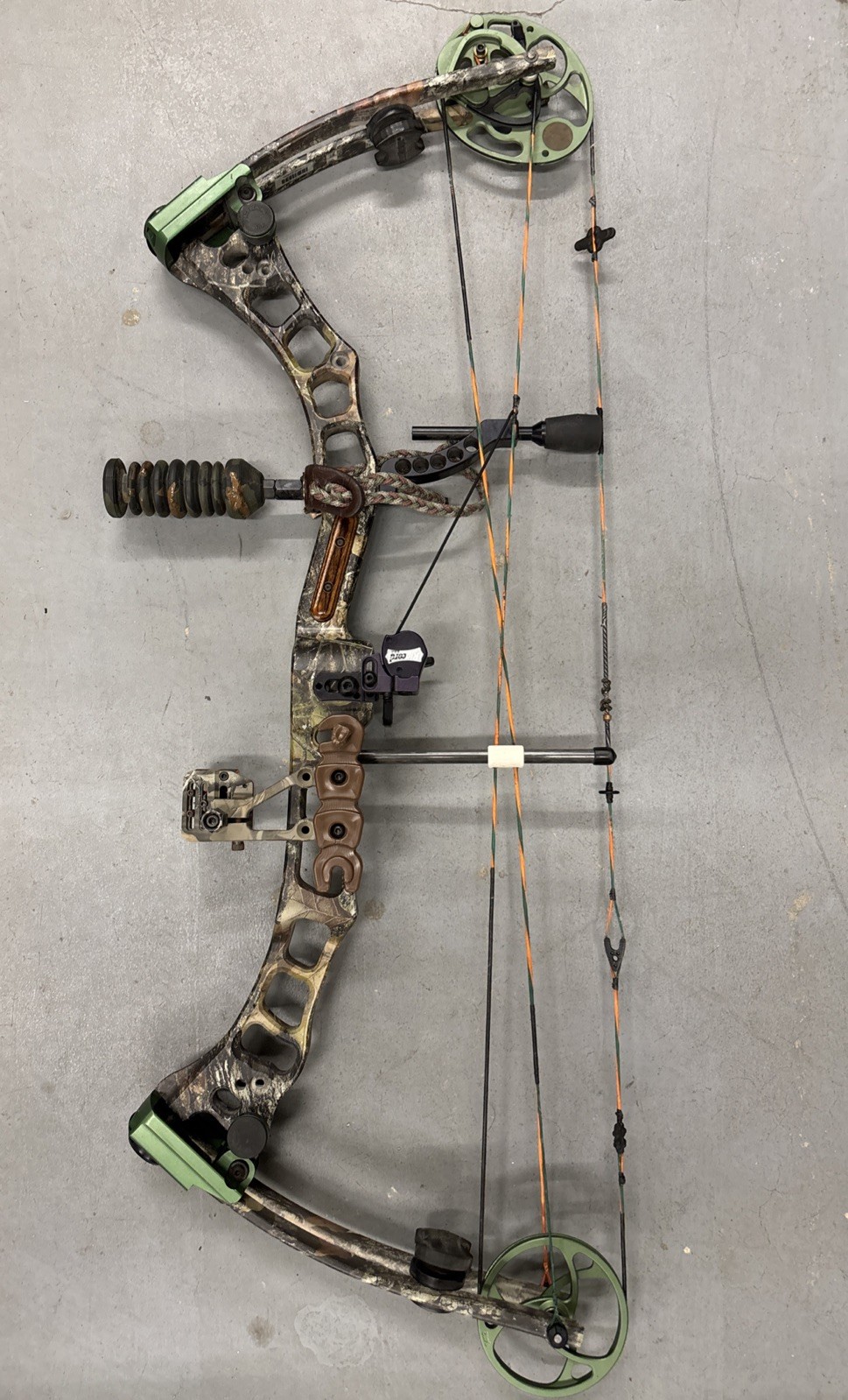 Bear Archery The Truth RH Compound Bow 28" 60lbs Draw Used