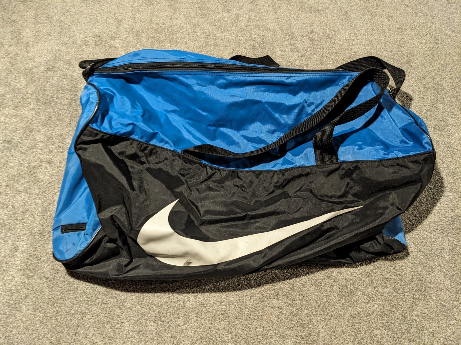 Vintage Nike Duffle Bag 90s Gym Large Swoosh Blue Black Sports Athletic Travel