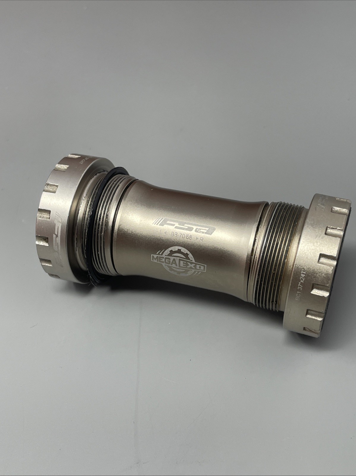 FSA Mega Exo Bottom Bracket Cartridge Sealed English Threaded Gold