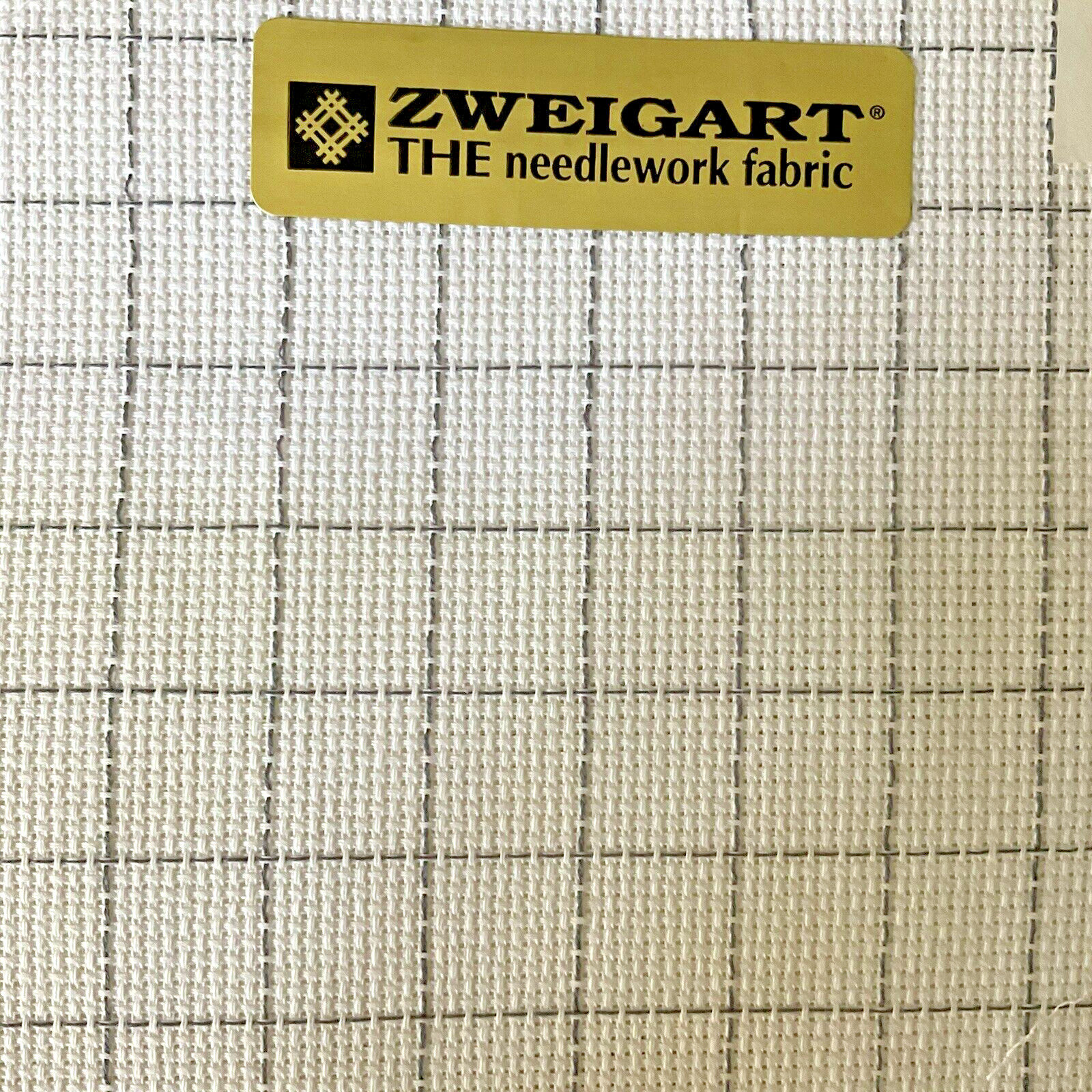 Counted Cross Stitch Fabric Aida 14 E-Z Ct Wht Zweigart 18"x13-3/4" 3246-017-55
