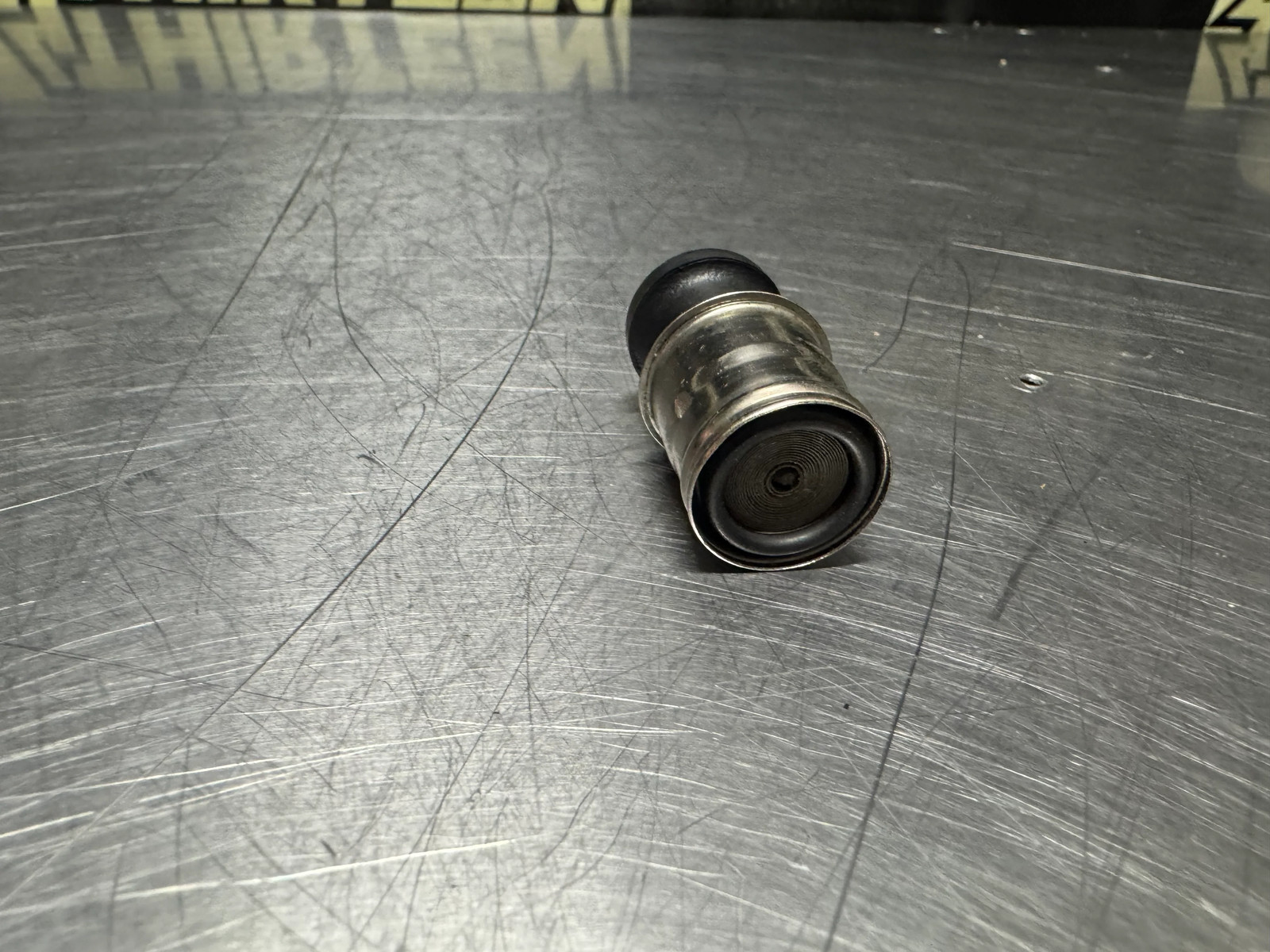 97-04 C5 CORVETTE CIGARETTE LIGHTER ELEMENT OEM #N573
